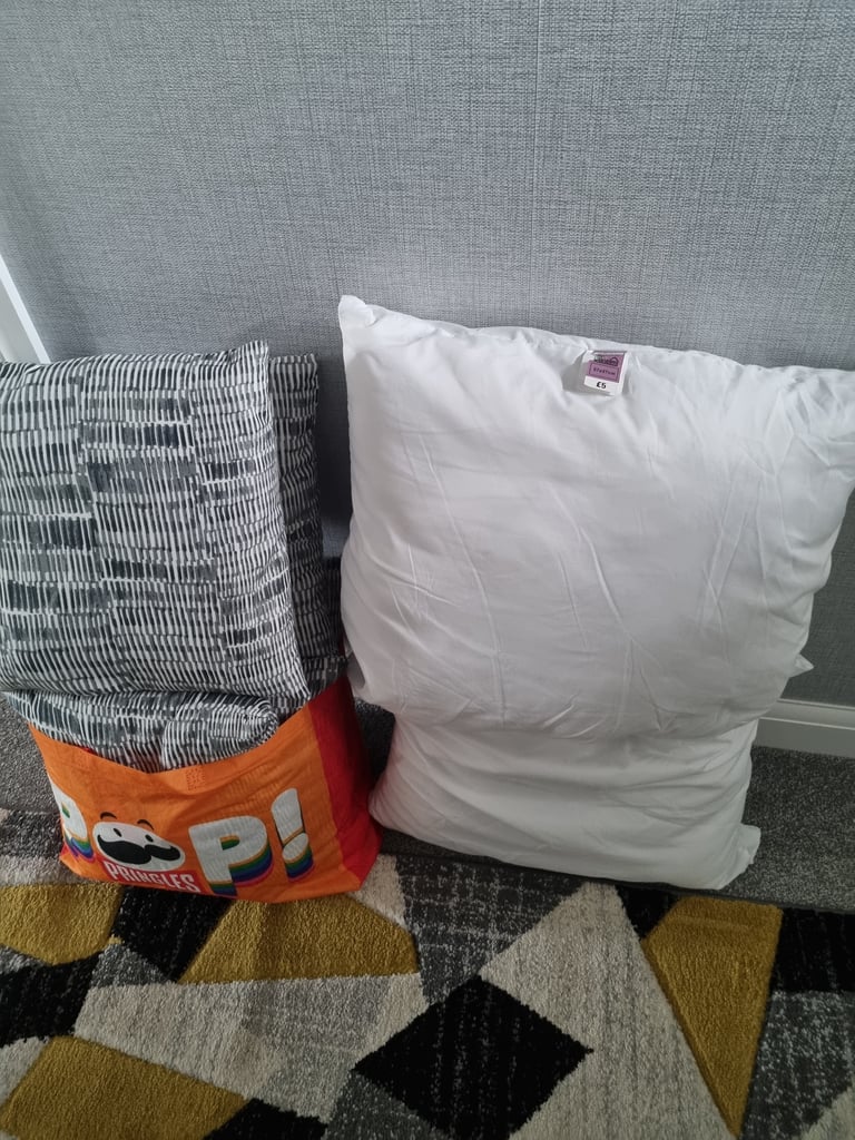 Free cushions
