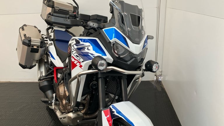 2025 Honda Africa Twin (23MY) Honda Africa Twin CRF1100L Manual DUEL Petrol Manual