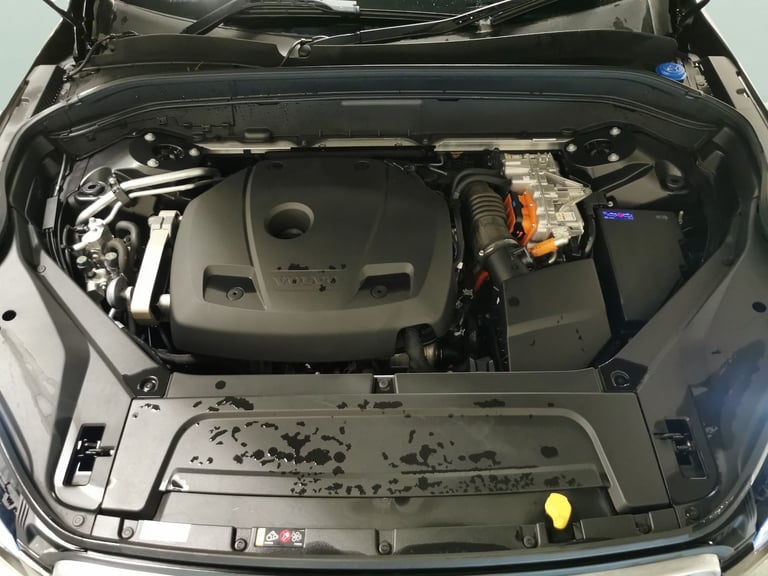 2019 Volvo XC90 2.0h T8 Twin Engine 11.6kWh R-Design SUV 5dr Petrol Plug-in Hybrid Auto 4WD Suv P...