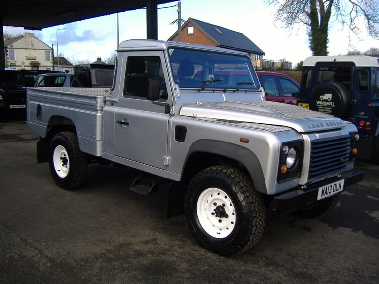 2013 Land Rover Defender 110 2.2 TDCi 110  HIGH CAPACITY PICK UP Manual 4x4 Diesel Manual