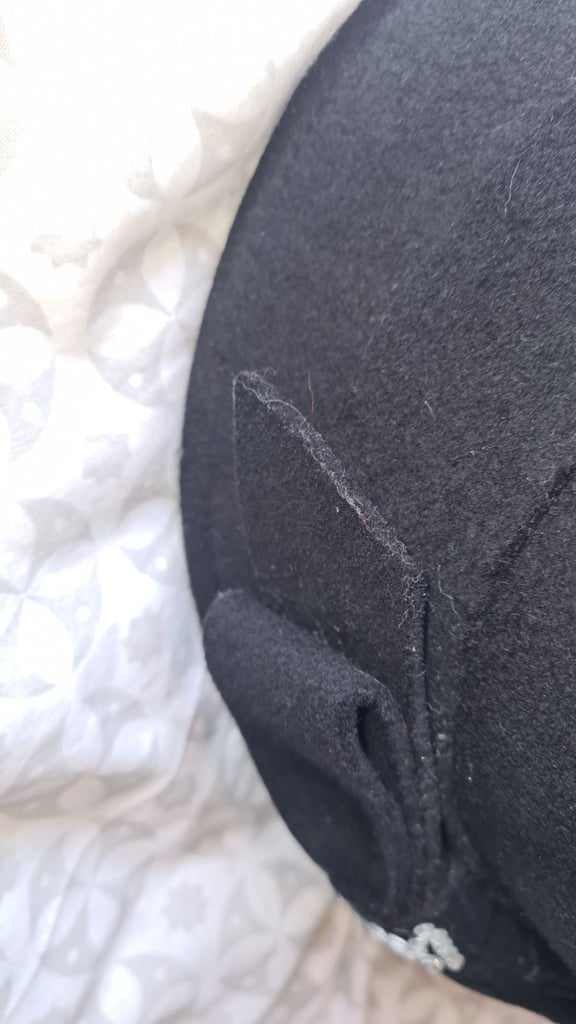 Ladies semi firm/soft hat with bow and decorative faux gems. Xlnt condition uk large