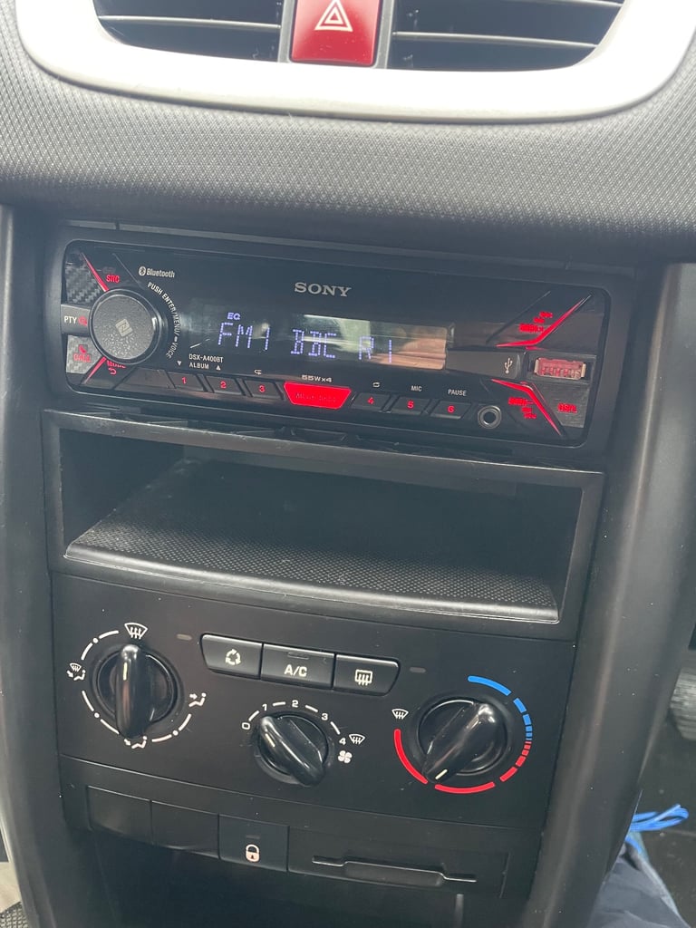Peugeot, 207, Hatchback, 2008, Manual, 1398 (cc), 3 doors