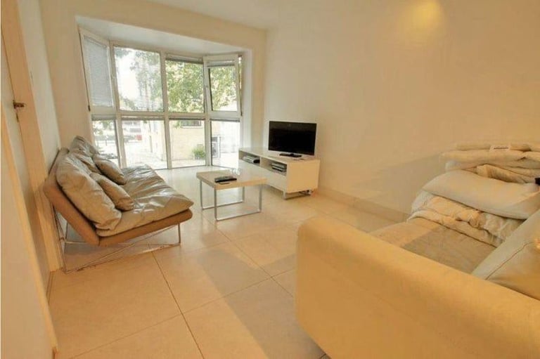 Lovely Room ☀️ Ready to Move ✅