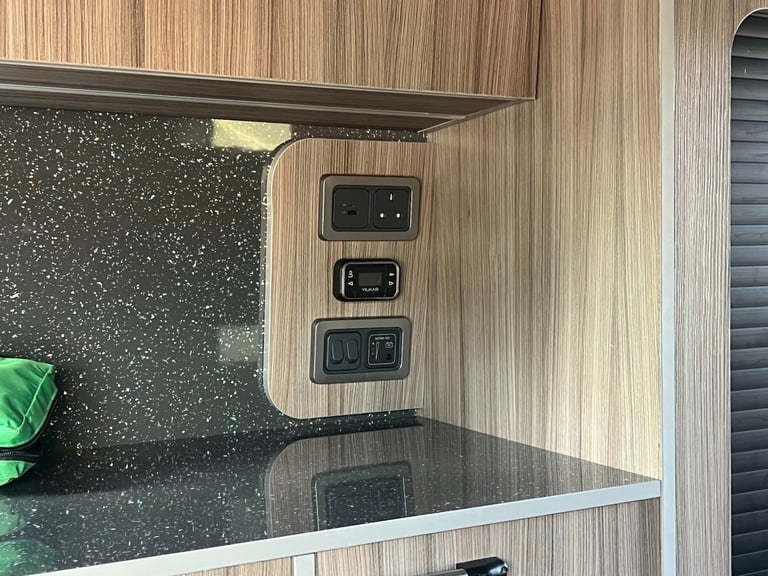 2020 Ford Transit Custom 2.0 EcoBlue 130ps Low Roof D/Cab Limited Van PANEL VAN Diesel Manual