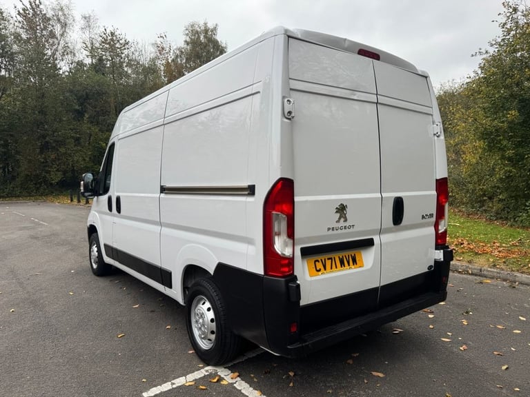 2021 Peugeot Boxer 2.2 BlueHDi H2 Professional Van 140ps PANEL VAN DIESEL Manual