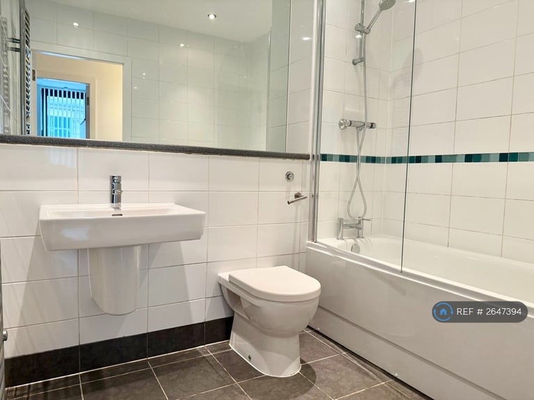 2 bedroom flat in The Old Market, Rotherham, S60 (2 bed) (#2647394)