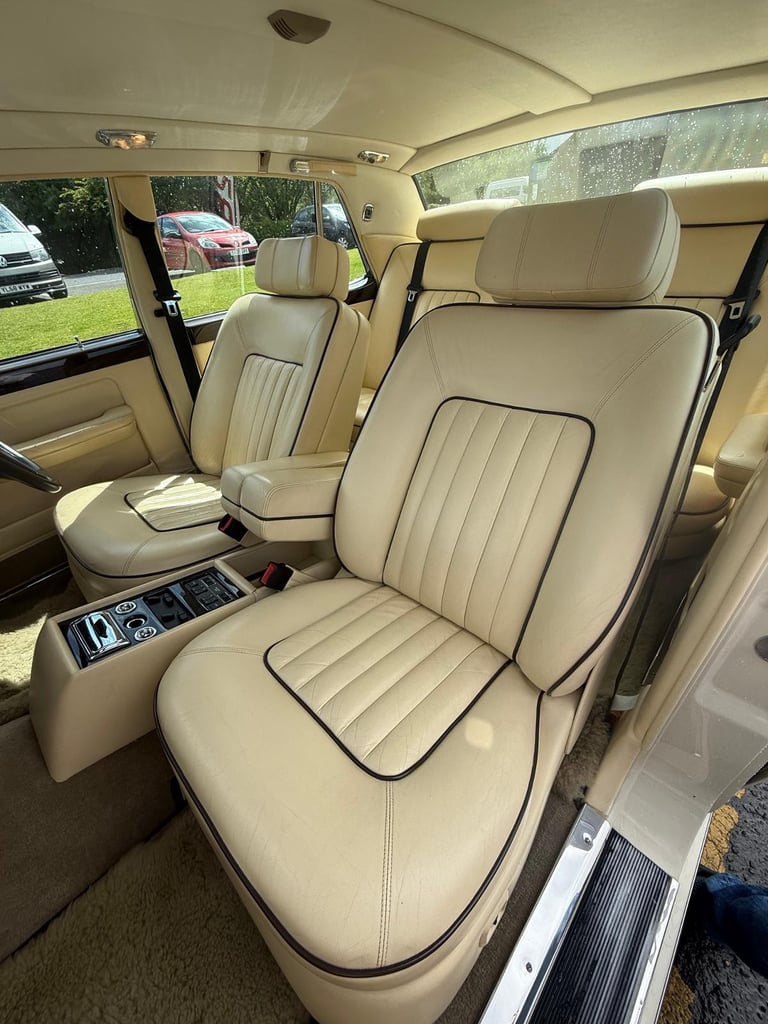 Bentley Eight