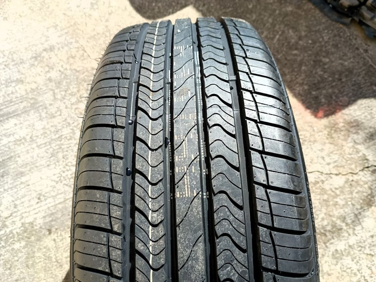 235 60 18" TYRE BRAND NEW + ALLOY WHEEL JEEP SUV MODELS