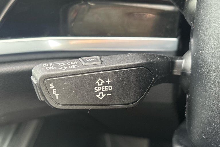  Audi Q3 1.5 Tfsi Cod 35 S Line Suv 5dr Petrol S Tronic Euro 6 s/s 150 Ps