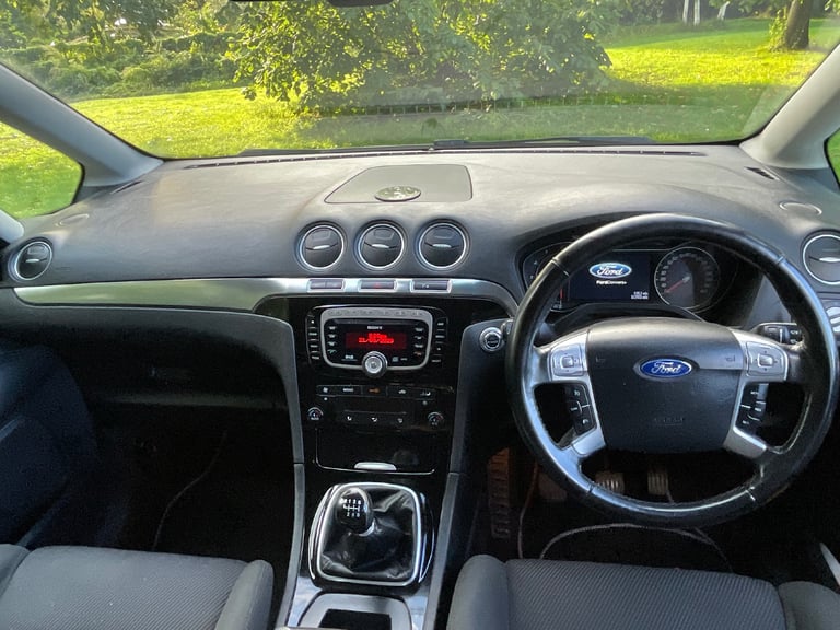 FORD GALAXY TITANIUM 2.0 TDCi••7 SEATER*PARKING SENSORS** MPV  S MAX