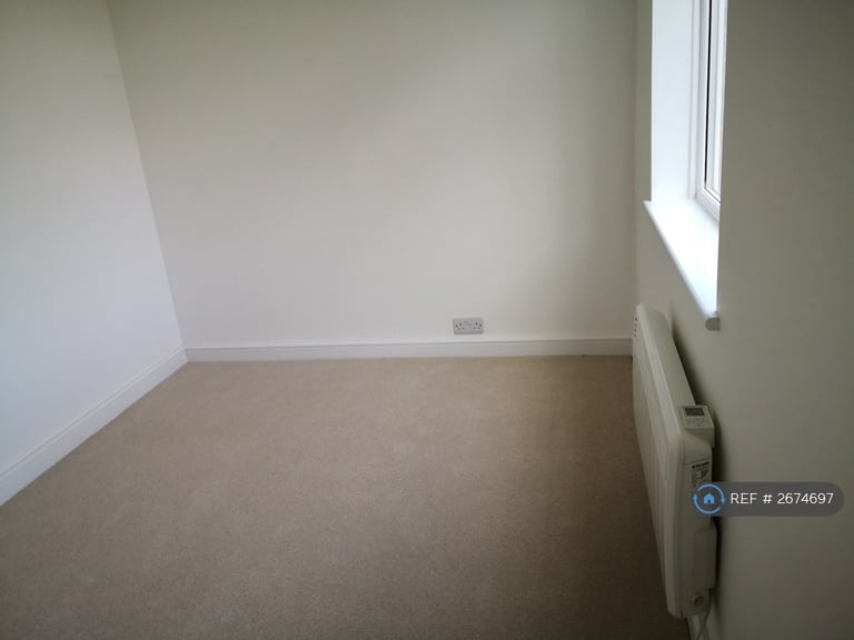 1 bedroom flat in York Road, Guildford, GU1 (1 bed) (#2674697)