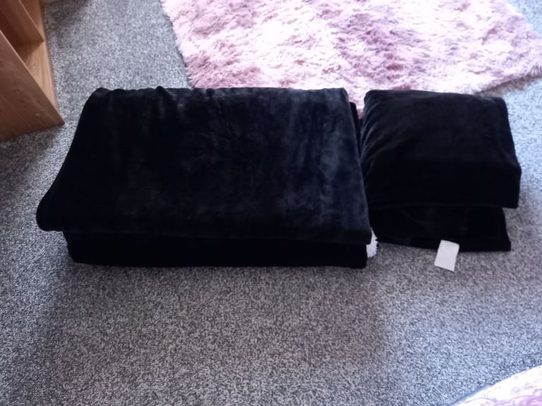 image for Assorted throws mixed prices 