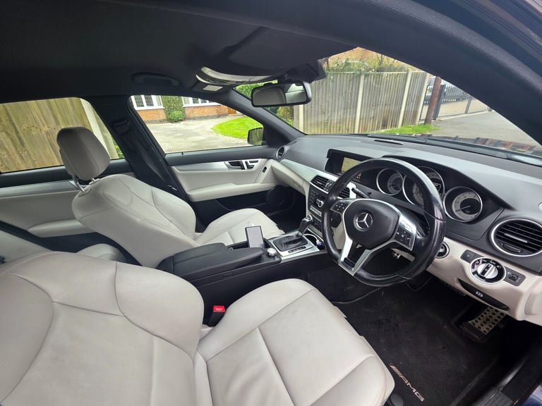 2012 Mercedes-Benz C-Class C220 CDI BlueEFFICIENCY Sport 4dr Auto SALOON Diesel Automatic