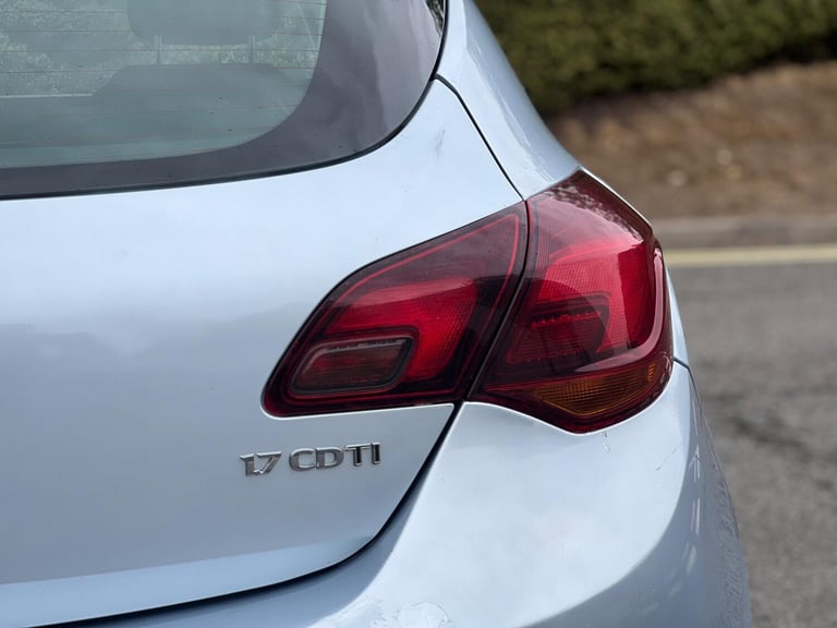 2014 Vauxhall Astra 1.7 CDTi ecoFLEX SRi Euro 5 5dr HATCHBACK Diesel Manual