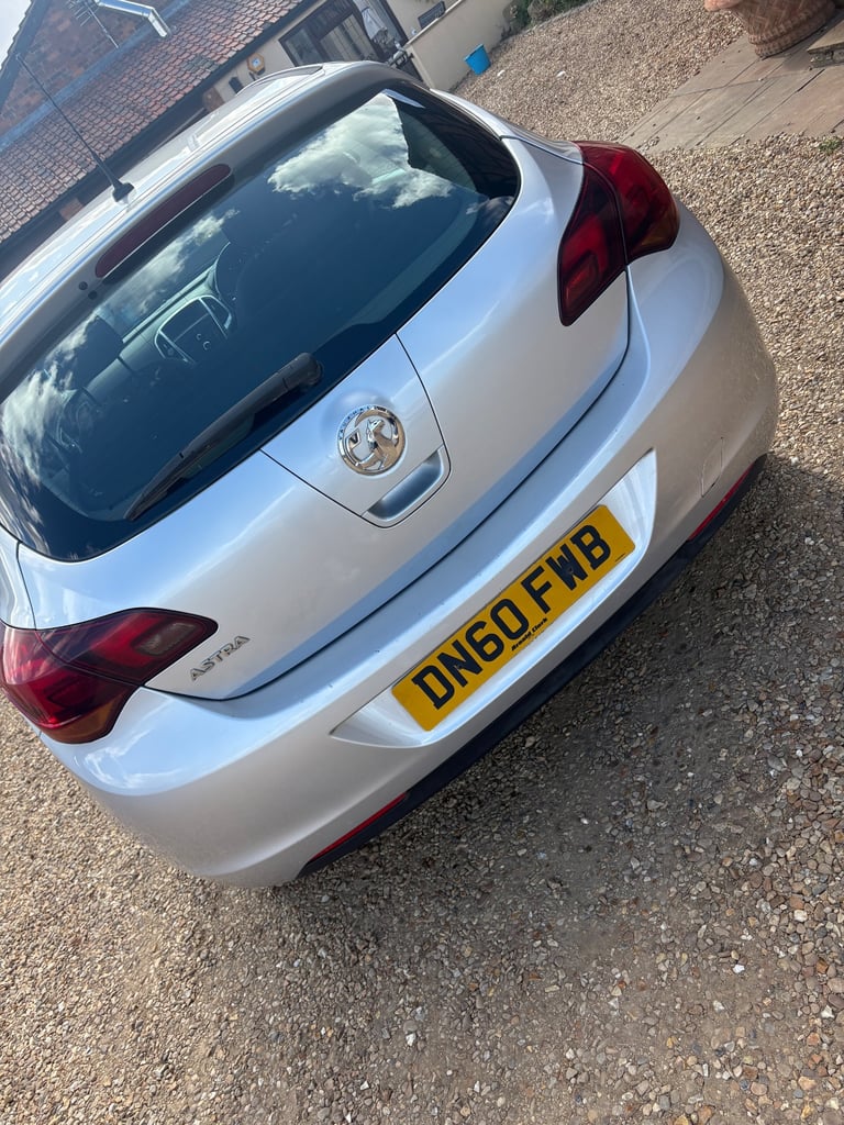 Vauxhall, ASTRA, Hatchback, 2010, Manual, 1598 (cc), 5 doors