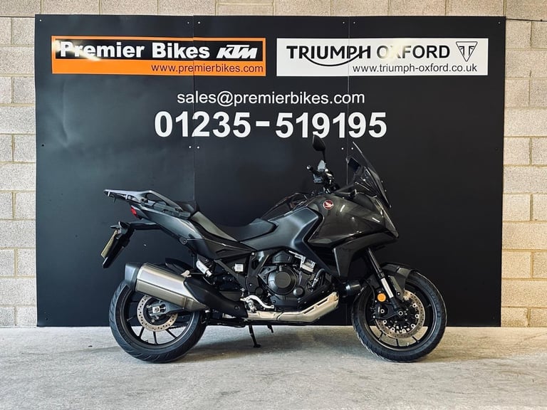 image for STUNNING ONE OWNER 2023/23 HONDA NT1100 MOTORCYCLE 