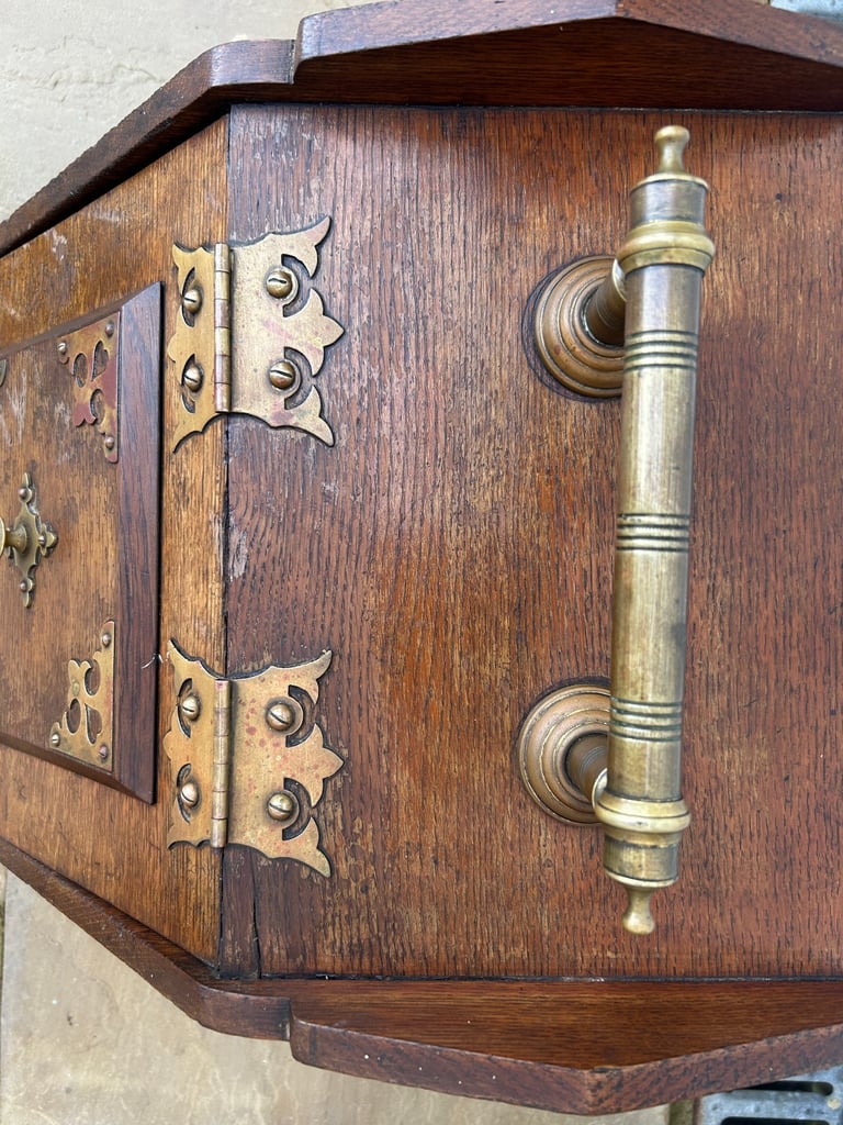                                  VINTAGE OAK COAL BOX