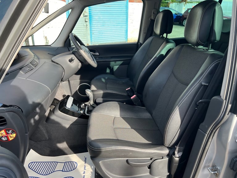 2011 Renault Grand Espace 2.0 dCi Dynamique TomTom 5dr Auto MPV Diesel Automatic