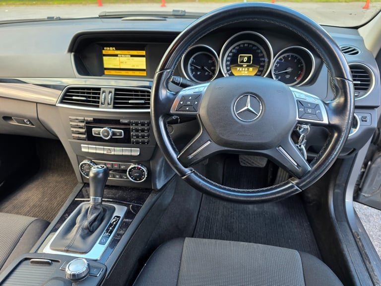2012 Mercedes-Benz C-Class C180 BlueEFFICIENCY SE 4dr Auto FACELIFT 7 SPEEDS AUTO SALOON Petrol A...
