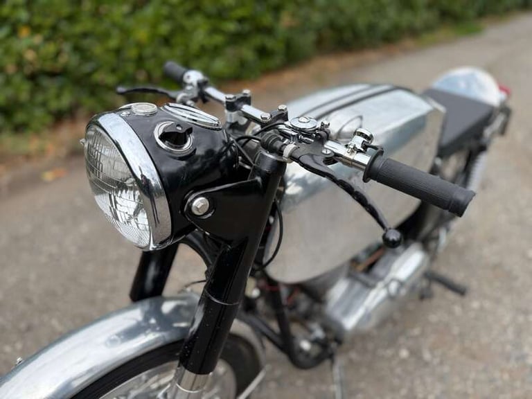 2025 NORTON NORVIN COMET PETROL Manual