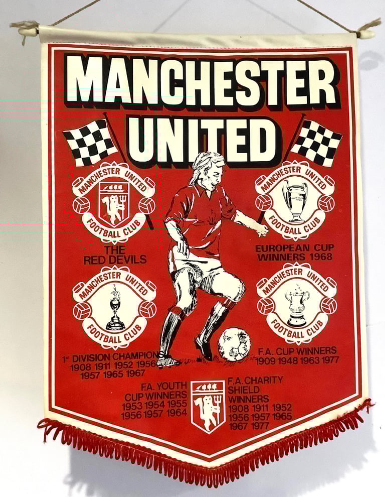 Wanted Manchester United Football Memorabilia Badges Rosettes Pennants Autographs Shirts Programmes