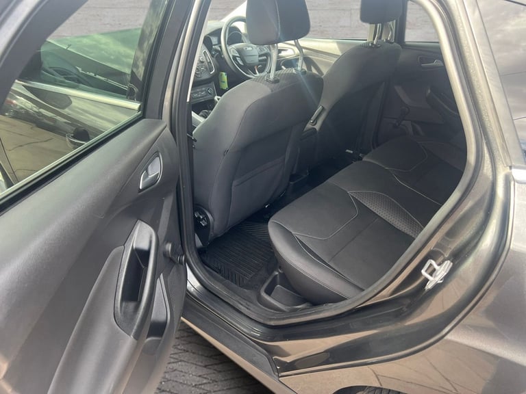 2016 FORD FOCUS 1.0 PETROL 6 MONTHS WARRANTY, DRIVES NICE AND COMRORTABLE 