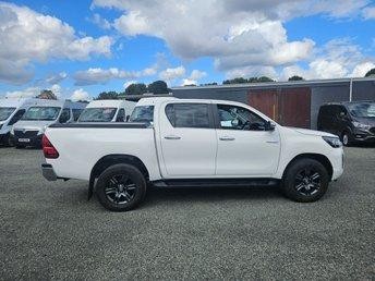 2021 ON 71 PLATE TOYOTA HILUX ICON D-4D 4WD DOUBLE CAB 150BHP 2400CC PICKUP ULEZ