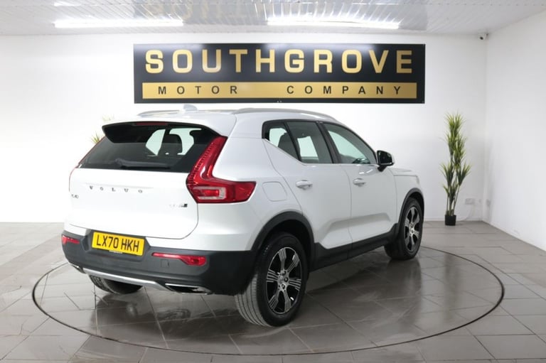 2020 Volvo XC40 2.0 D4 Inscription SUV 5dr Diesel Auto AWD Euro 6 (s/s) (190 ps) ESTATE Diesel Au...