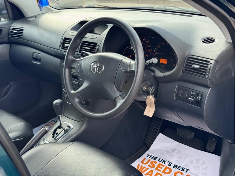 2003 Toyota Avensis T3-s Semi-auto Hatchback Petrol Automatic