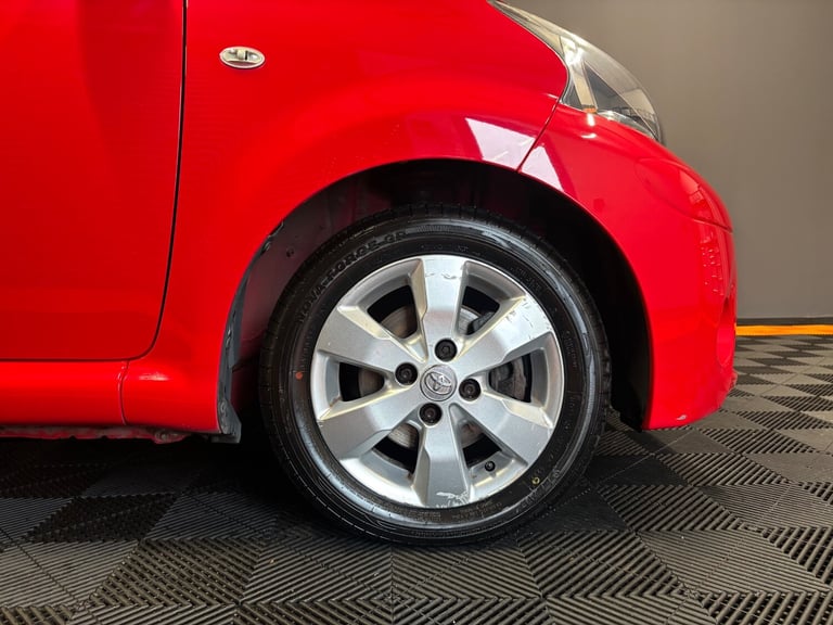 2014 Toyota AYGO 1.0 VVT-i Move with Style 5dr HATCHBACK Petrol Manual