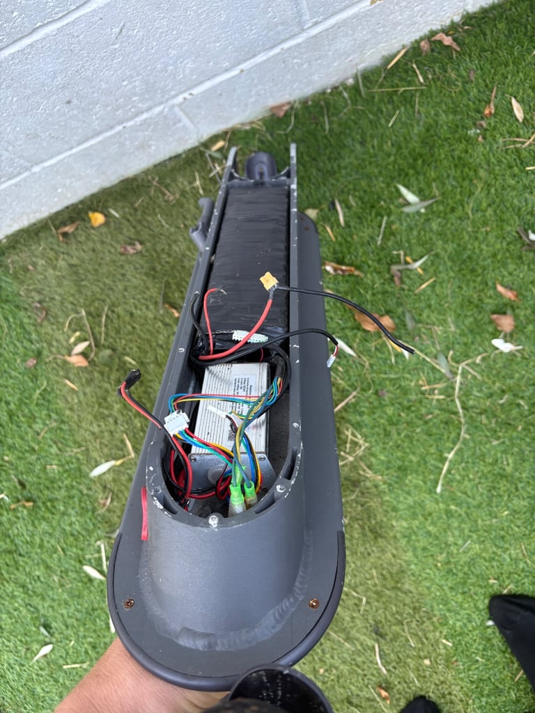 Electric scooter spares or repair 
