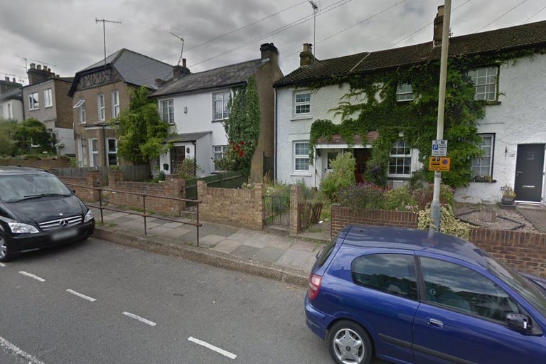 STUDIO FLAT LOCATED IN UXBRIDGE AVAILABE IMMEDIATELY!