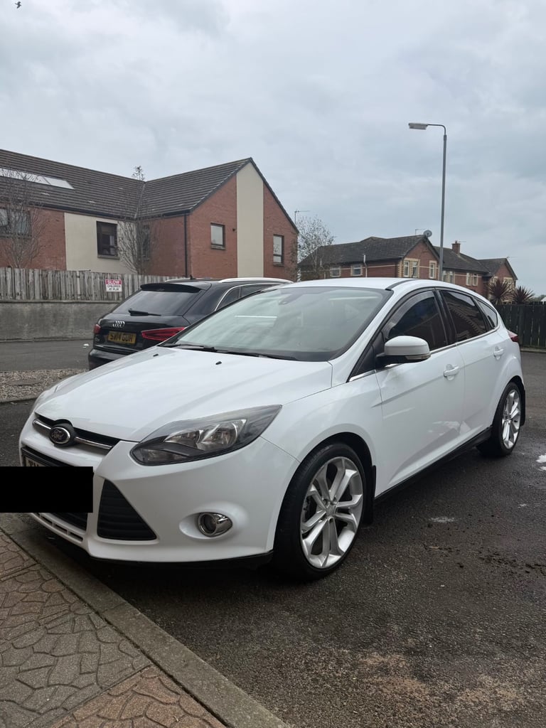 Ford, FOCUS, Hatchback, 2014, Manual, 1560 (cc), 5 doors