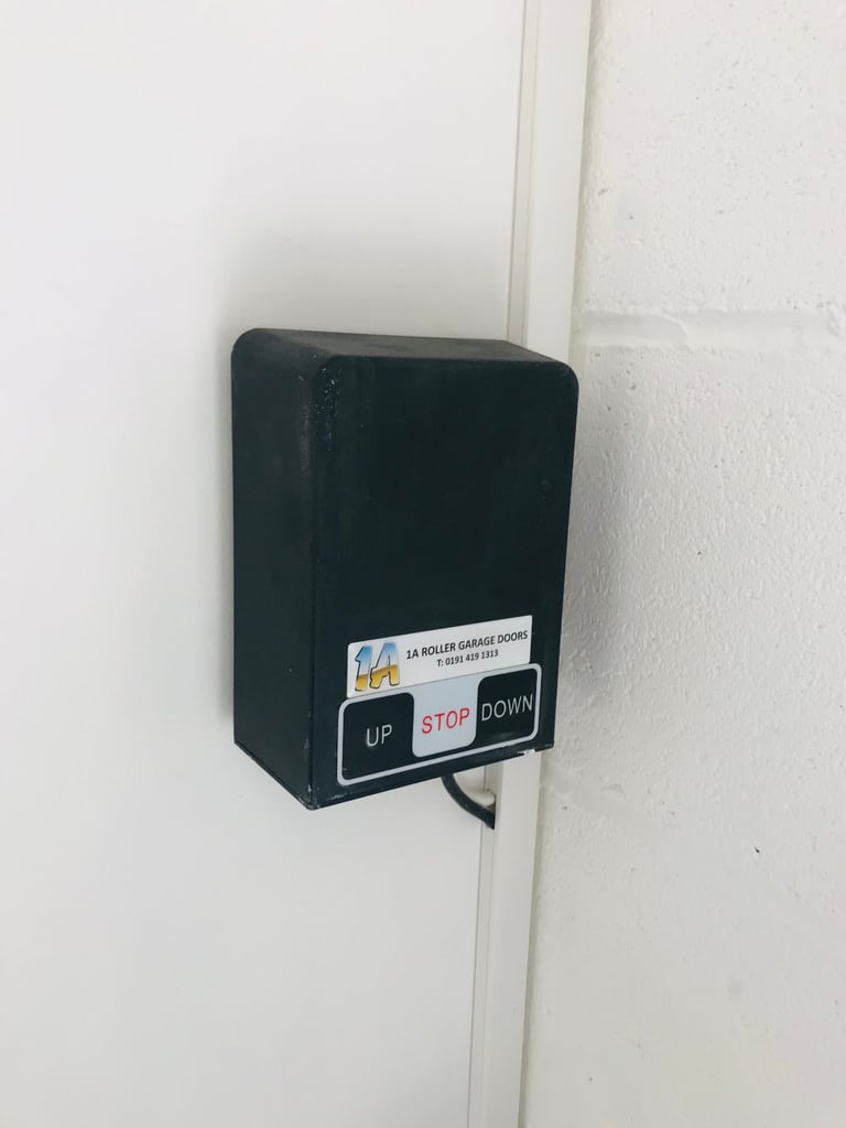 WHITE ELECTRIC ROLLER SHUTTER GARAGE DOOR WITH REMOTES
