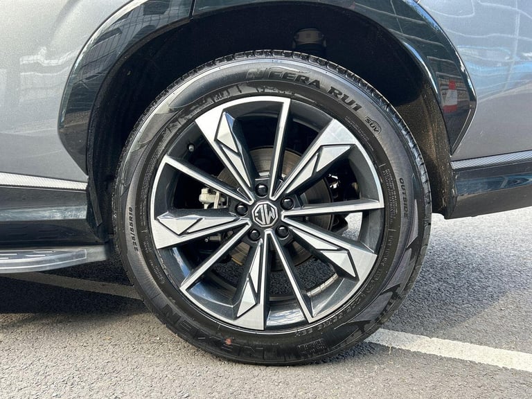 2025 MG MG HS 1.5 T-GDI 24.7 kWh SE SUV 5dr Petrol Plug-in Hybrid Auto Euro 6 (s/s) (299  SUV PET...