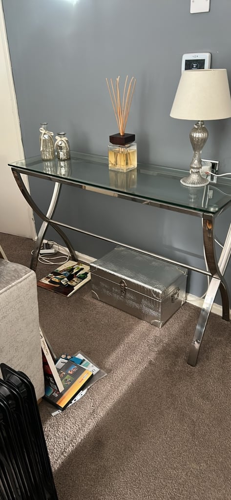 Console table