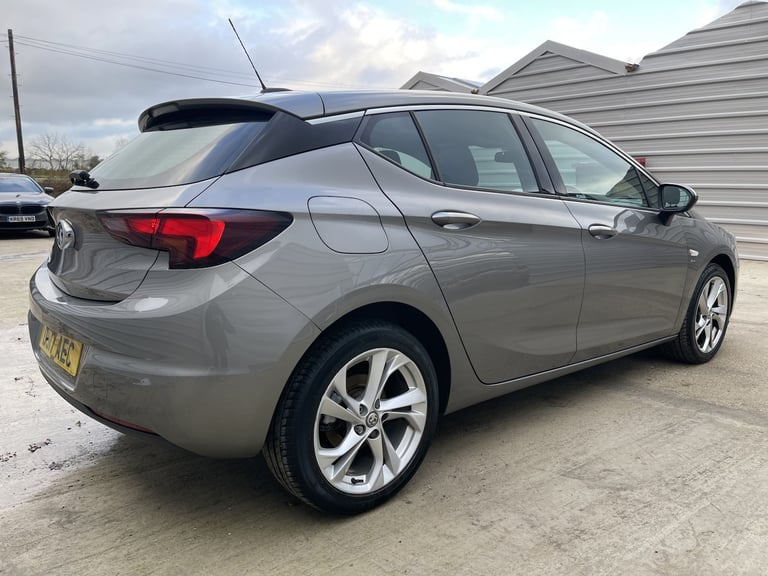 VAUXHALL ASTRA 1.4 i SRi 2017