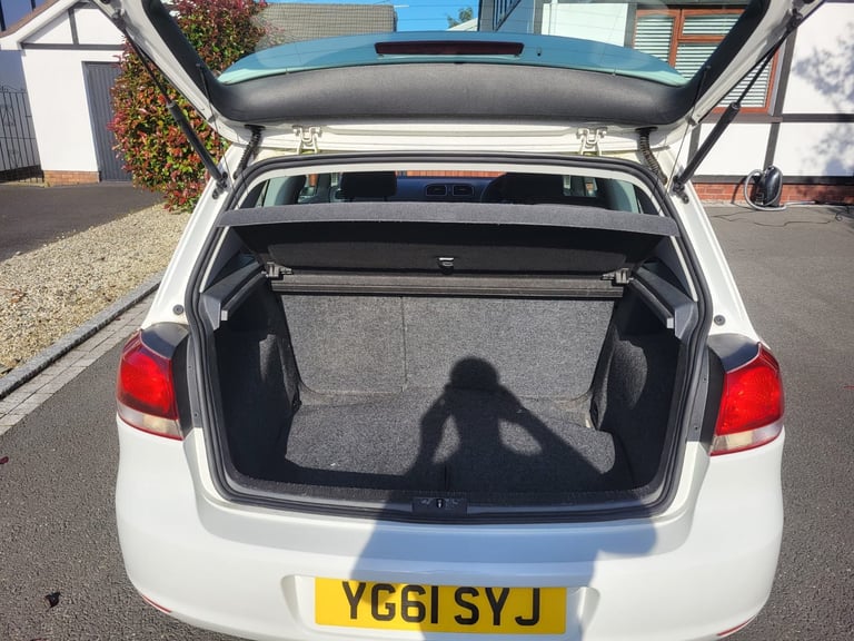 Volkswagen, GOLF, Hatchback, 2011, Manual, 1598 (cc), 3 doors