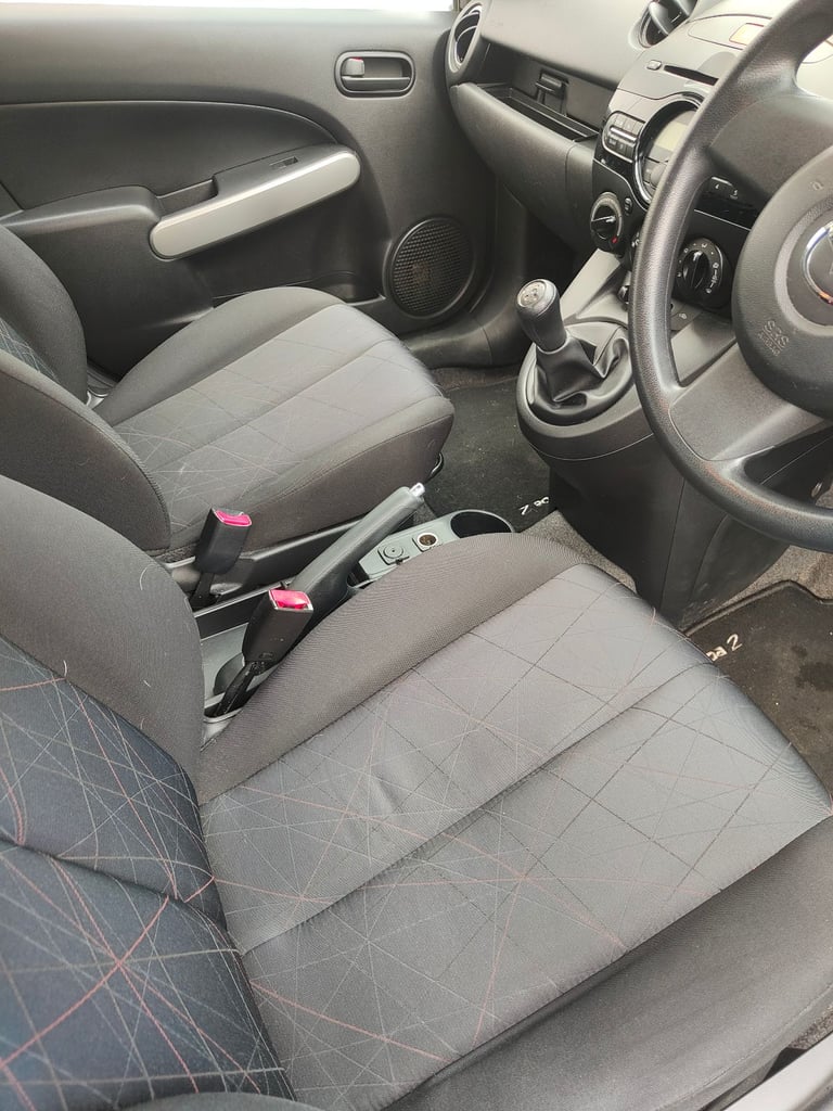 Mazda, 2, Hatchback, 2012, Manual, 1349 (cc), 5 doors