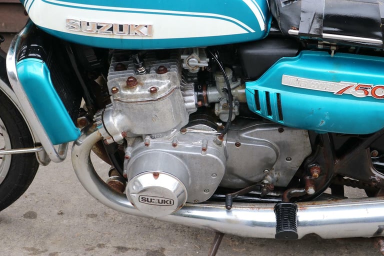 Suzuki GT750 GT 750 J Kettle 1972 Totally original and untouched. US Barn Find