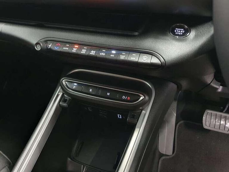 2024 Jeep Avenger 54kWh Summit SUV 5dr Electric Auto (156 ps) HATCHBACK Electric Automatic