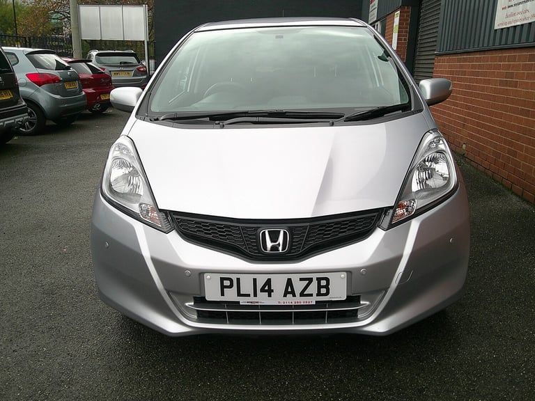 HONDA JAZZ 1.4 i-VTEC ES Plus 2014