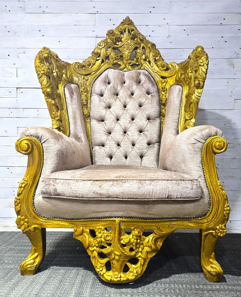 Santa Chair or Meet and Greet chair