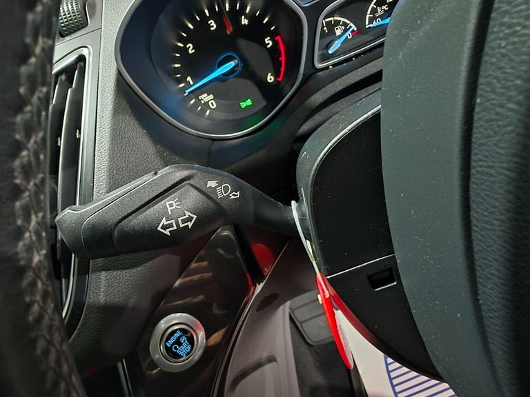 2016 Ford Grand C-Max 1.5 TDCi Titanium Powershift Euro 6 (s/s) 5dr (Nav) MPV Diesel Automatic