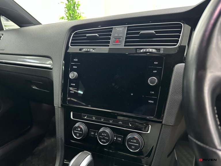 2018 Volkswagen Golf 2.0 TSI 310 R 5dr 4MOTION DSG HATCHBACK Petrol Automatic