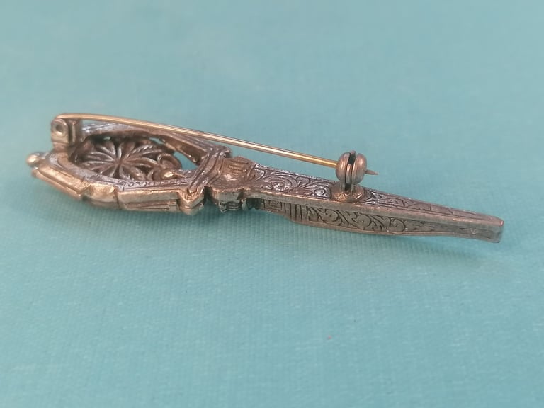 Vintage MIRACLE Celtic Scottish Staff Light green, marbled white stone Brooch Pin.