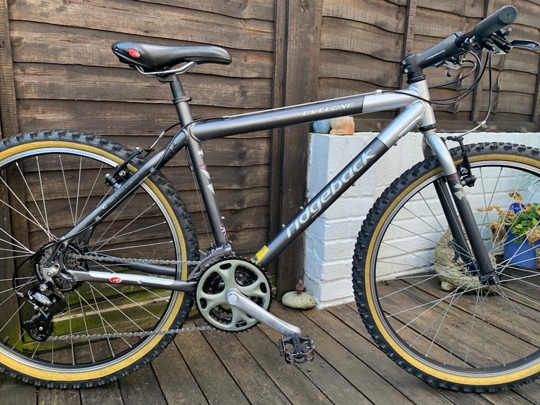 Retro Ridgeback Cyclone 26” Wheel Mountain Bike (Fully Serviced) 