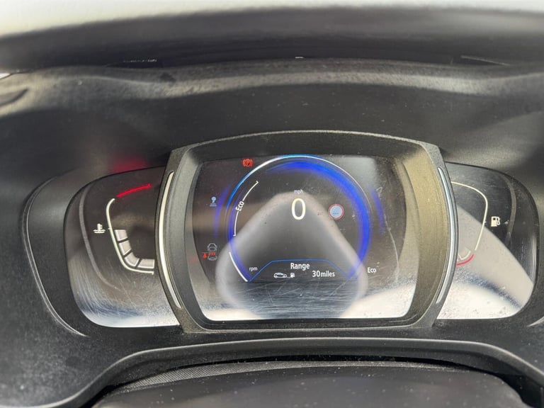 1.2 PETROL 2016 10 MONTH MOT 