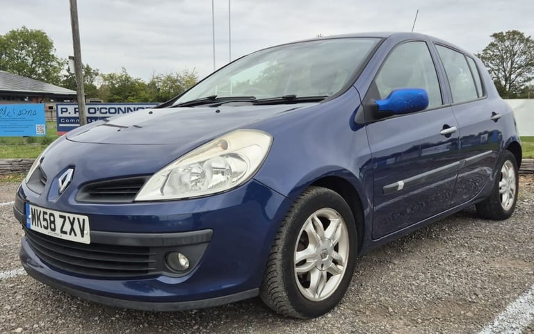 image for Automatic. Great specification. 2008/58 Renault Clio Expression 1.6 Petrol 5 door