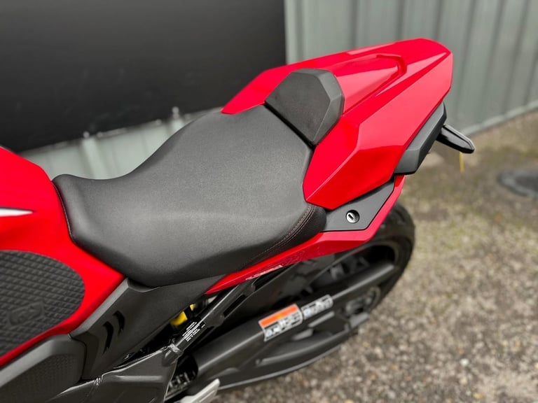 Stunning 2019/19 Honda CBR650R Motorcycle 